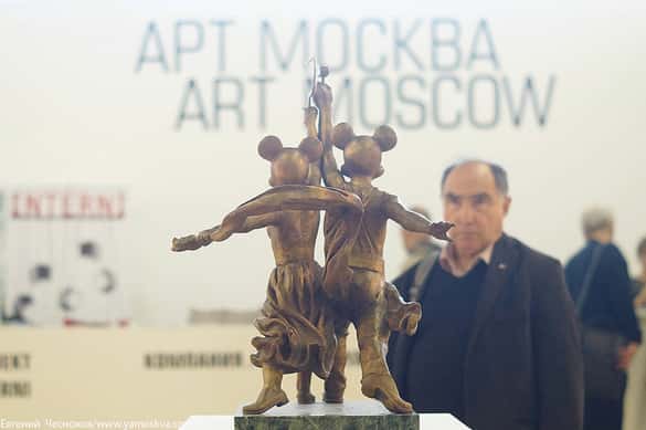 Организаторы "Арт-Москвы" высказали опасения за судьбу ярмарки