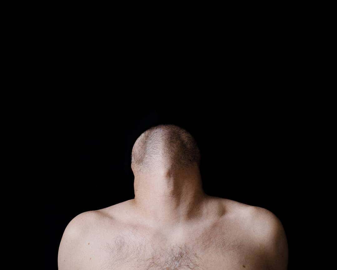 Не думать стереотипами. Принятие себя в фотографиях Димы Жарова