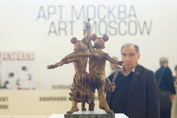 Организаторы "Арт-Москвы" высказали опасения за судьбу ярмарки