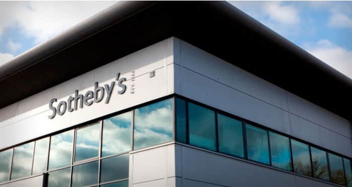Часть коллекции предметов искусства экс-владельца Sotheby's ушла с молотка на торгах