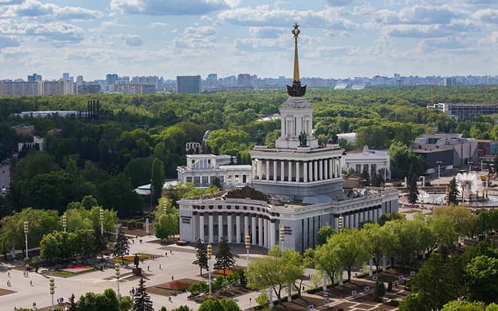 ВДНХ: современность и история. Хороших выходных!