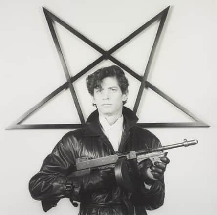 Роберт Мэпплторп, Льюис Кэрролл и Тимофей Парщиков на аукционе фотографий Phillips в Лондоне 18 ноября